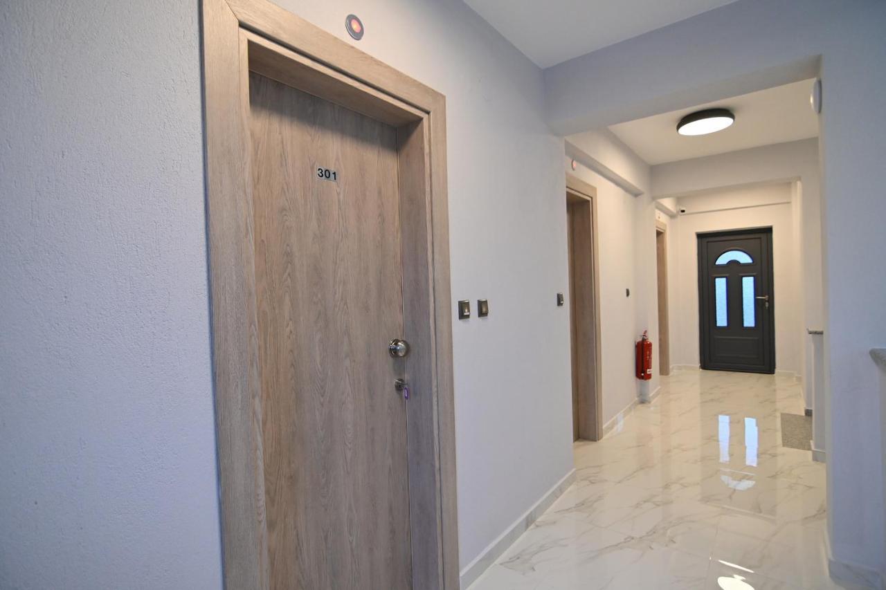Vrasná Armonia Luxury Suites מראה חיצוני תמונה